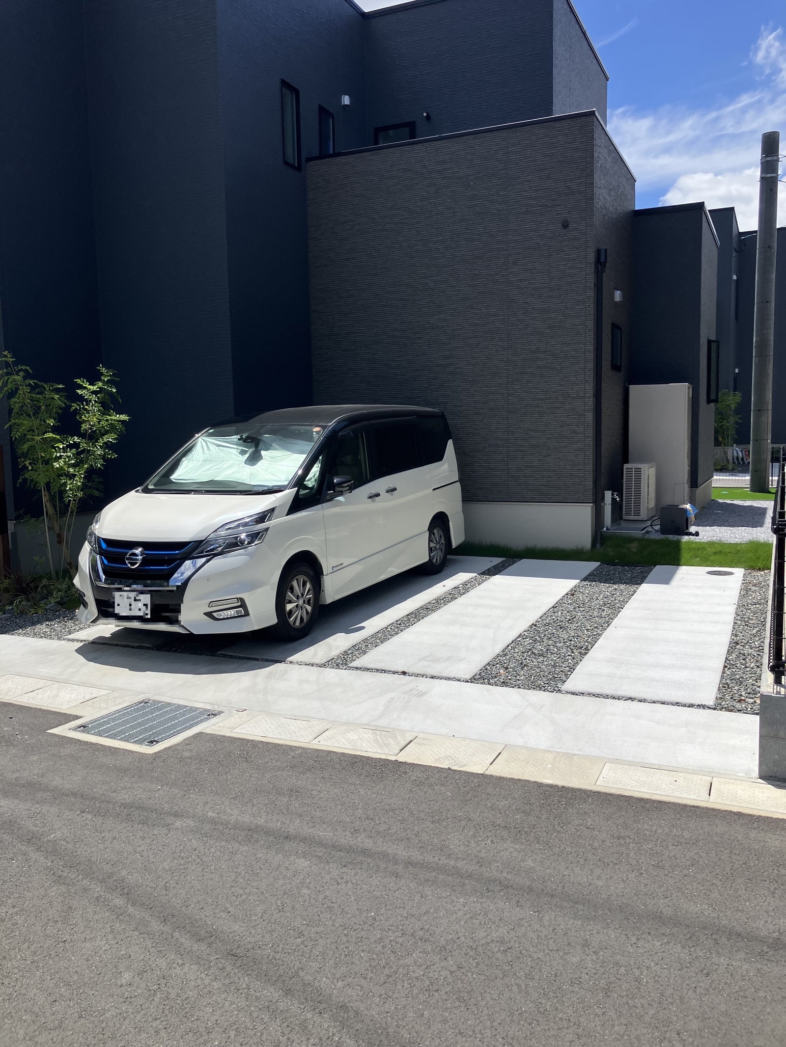 福岡県朝倉郡筑前町 折板屋根カーポート施工前の駐車スペース