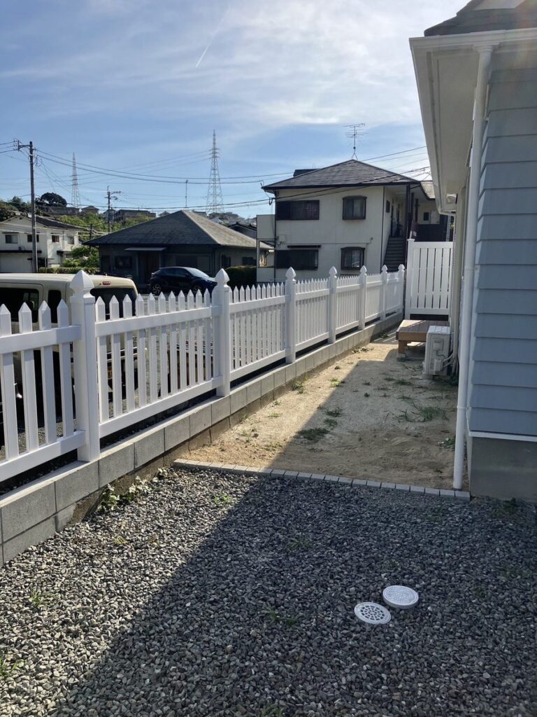 フェンス施工実績｜福岡市東区・ホワイトのピケットフェンス