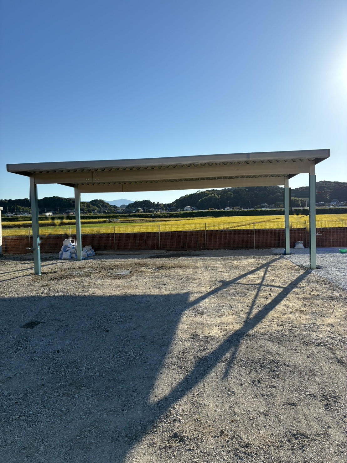 福岡県田川市 3台用折板屋根カーポート アルファNS 施工実績 正面からの全景